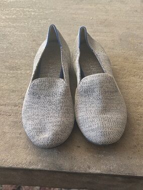 Rothy's Size 8.5, The Loafer Gray/Heather with Blue/White Back Stripe Shoes A-6